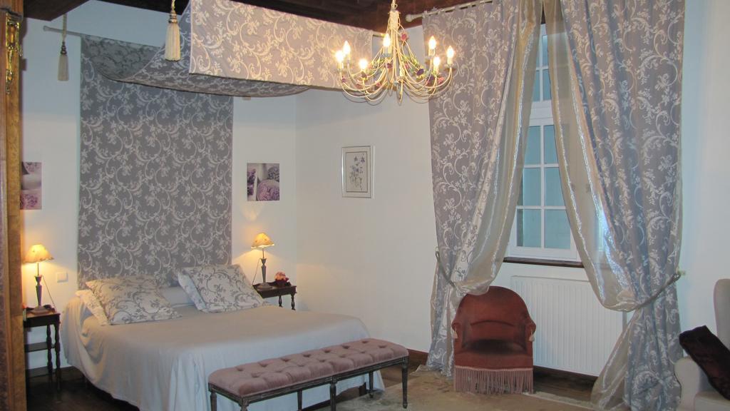 Chateau Porthos Tranquillite Des Pyrenees Lanne-en-Baretous Zimmer foto