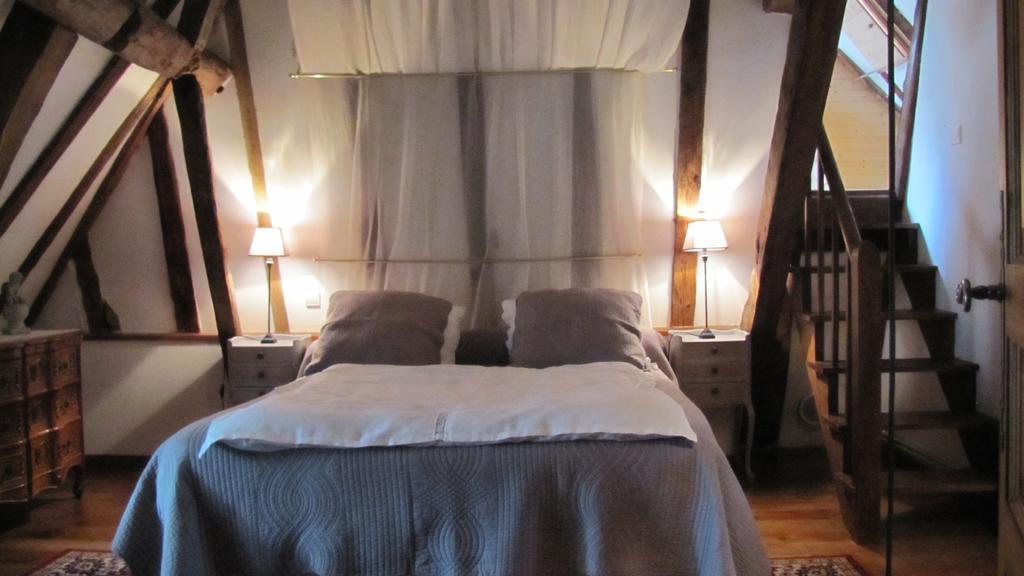 Chateau Porthos Tranquillite Des Pyrenees Lanne-en-Baretous Zimmer foto